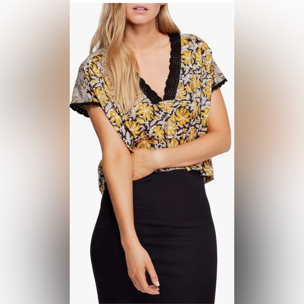 Free People Leilani Floral Crochet Short Sleeve Top Size Large